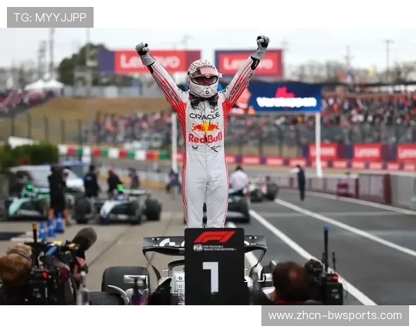 维斯塔潘需夺冠且诺里斯失领奖台,收官战多种可能性分析 维斯塔潘需夺冠且诺里斯失领奖台,收官战多种可能性分析